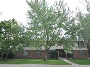 577 Anita Ave APT 2N, Antioch, IL 60002