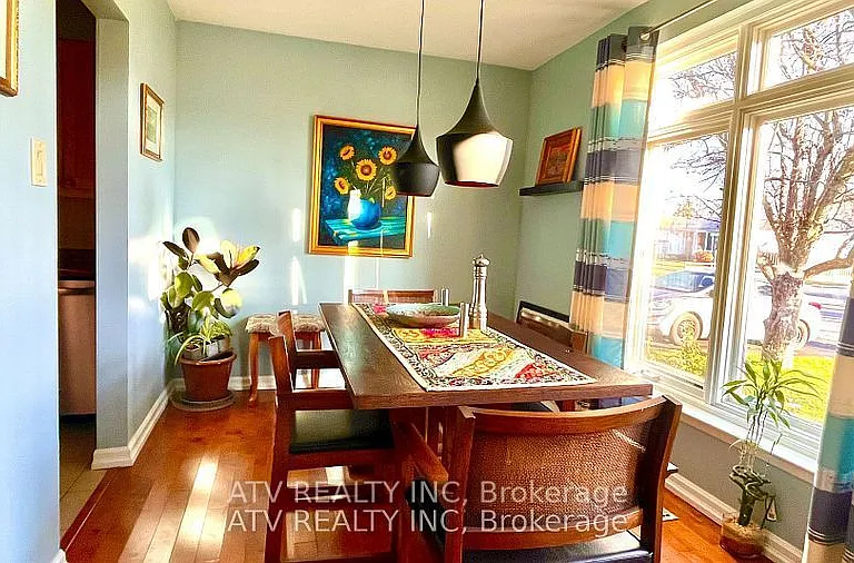 696 Balaton Ave — Photo 3