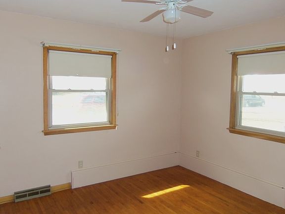 4th image of 1206 Highland Ave