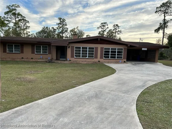 3505 Golfview Rd, Sebring, FL 33875