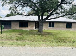 1105 Johnson St, Woodsboro, TX 78393