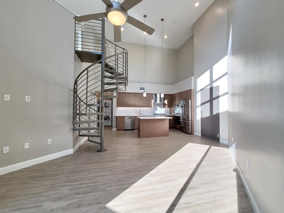 1st image of 553 W Date St #717