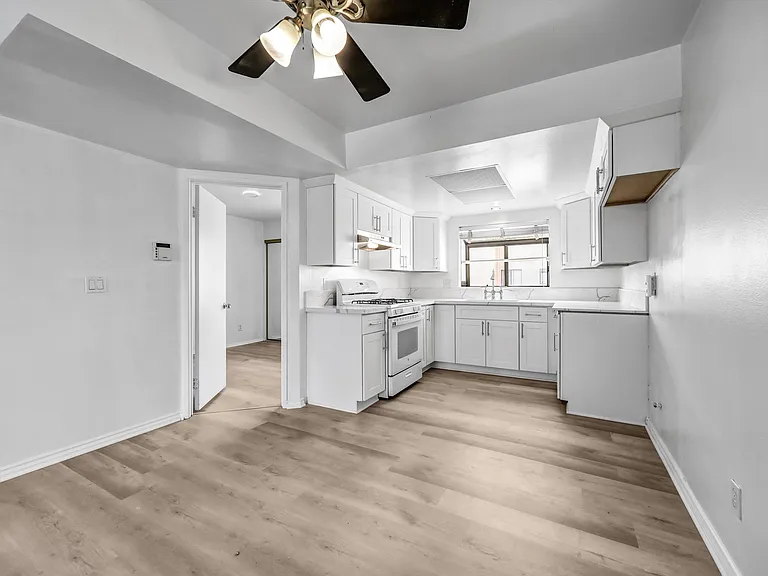 6236 Rosemead Blvd #D — Photo 5