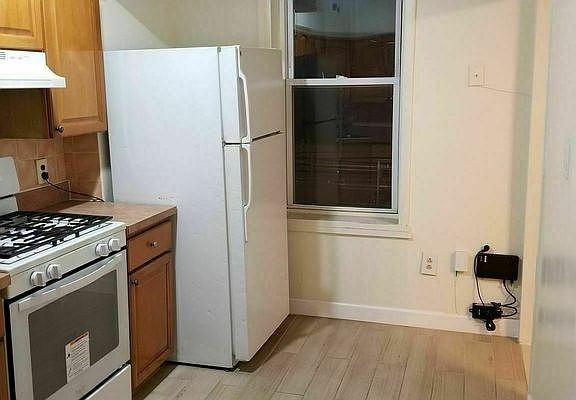 4th image of 717 45th St #2E