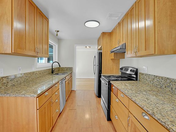 2nd image of 4025 139th Ave SE