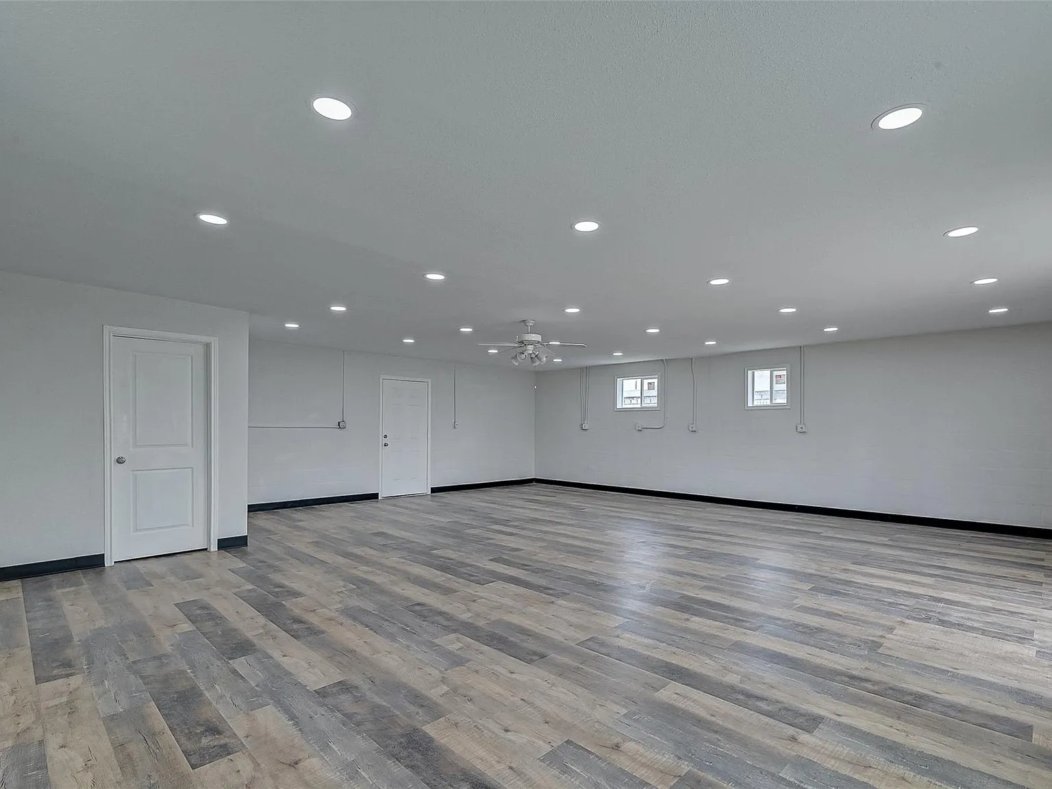 1 bed, 900 sqft, $2,000 — Photo 3