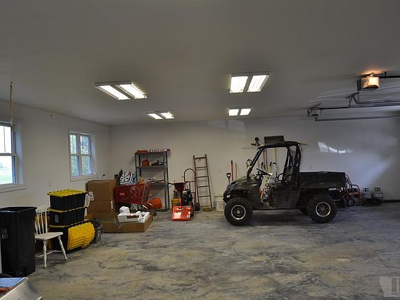 5th image of 503 N East St