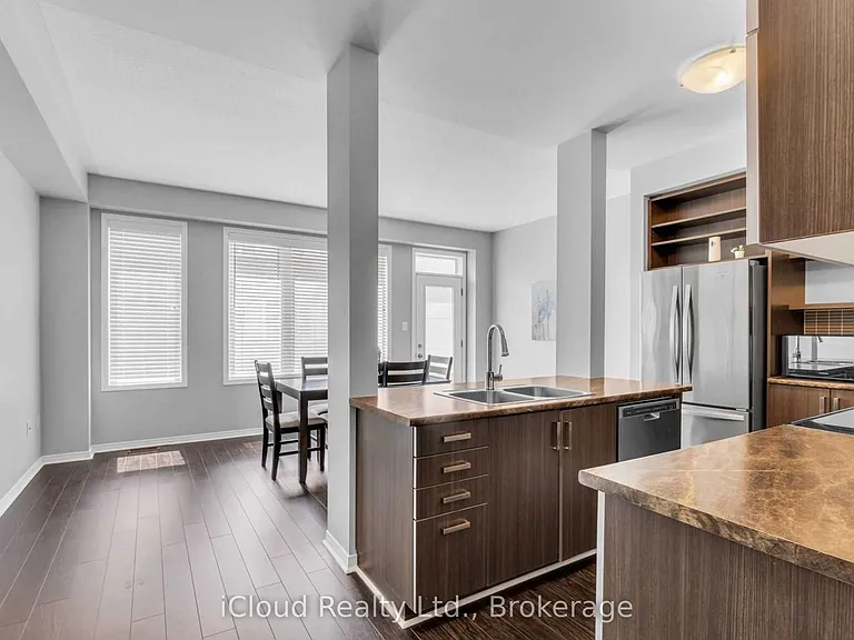 23 Edsel Rd — Photo 3
