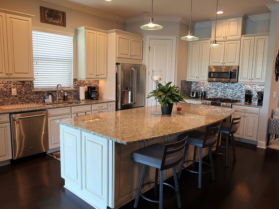 2nd image of 10017 Craftsman Pkwy
