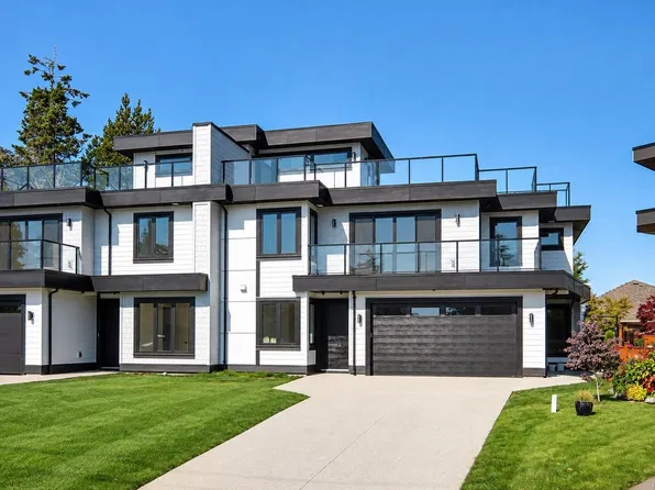 2294 Gail Pl, Sidney, BC V8L 2S2