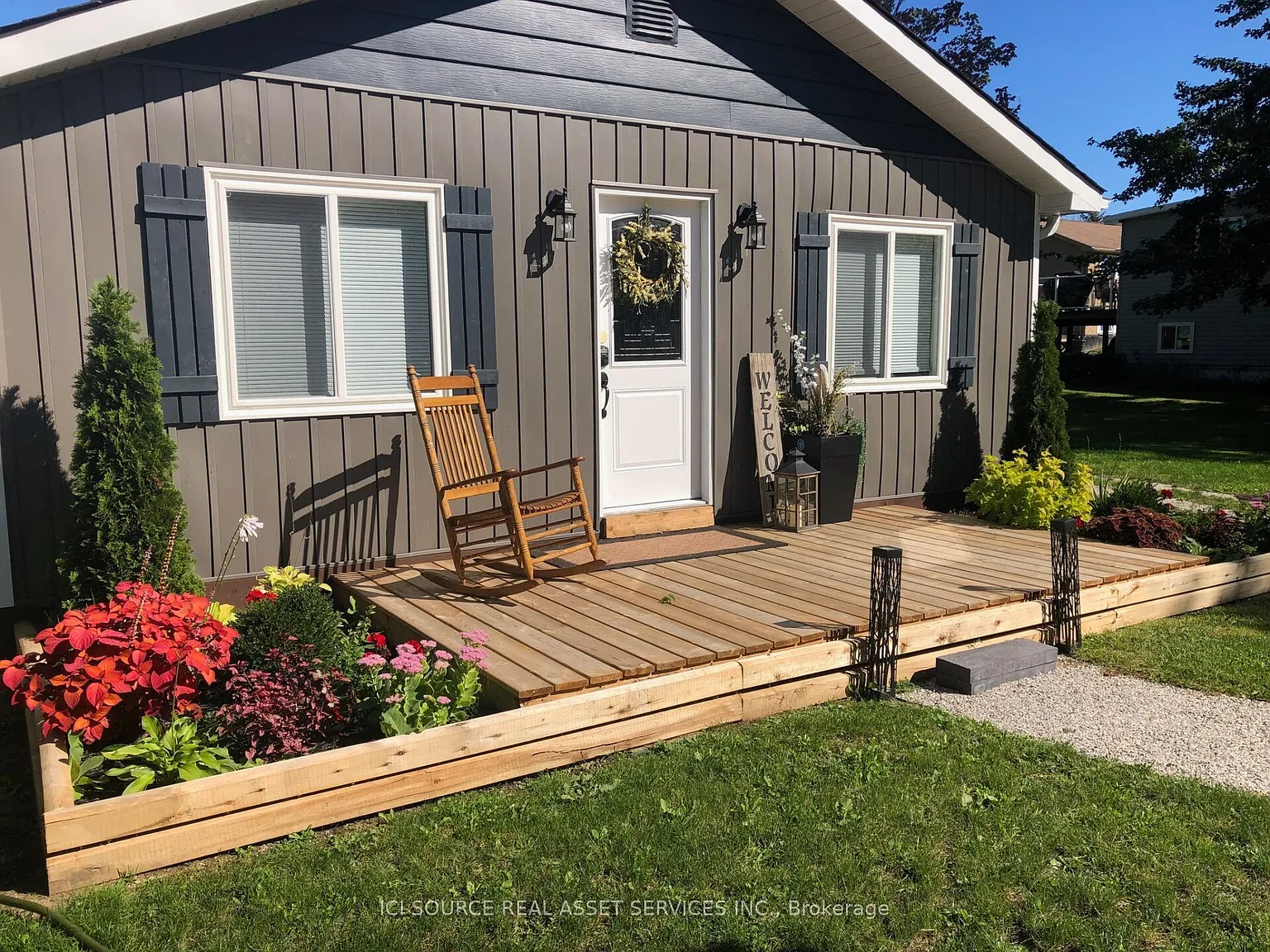 2 bed, $2,000 — Photo 1