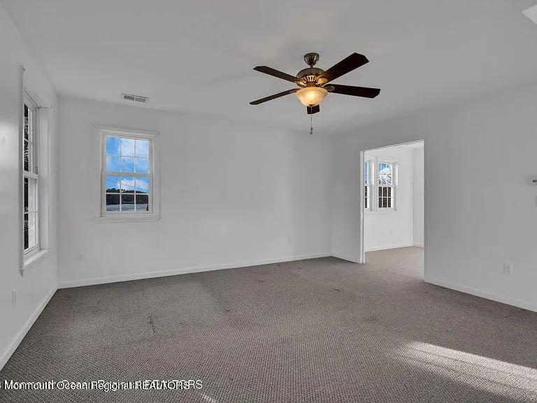 1708 Lake Dr — Photo 46