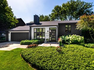 1124 Brighton Rd, Naperville, IL 60563