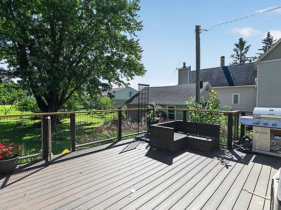 5th image of 139 Jones St