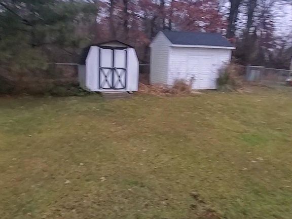 5th image of 102 Accomack Cir