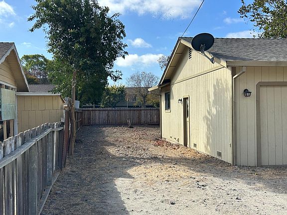 2nd image of 921 Nash Rd
