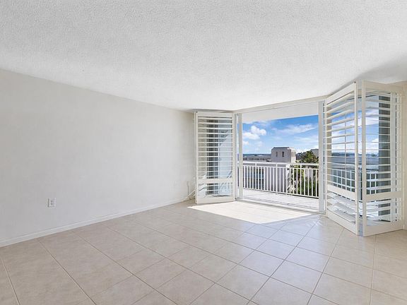 4th image of 2780 S Ocean Boulevard #707