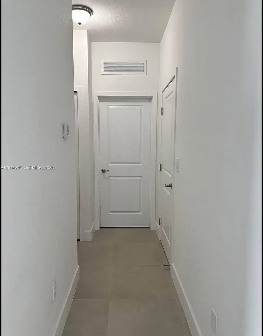 1 bed, 1.0 bath, 200 sqft, $1,500 — Photo 4