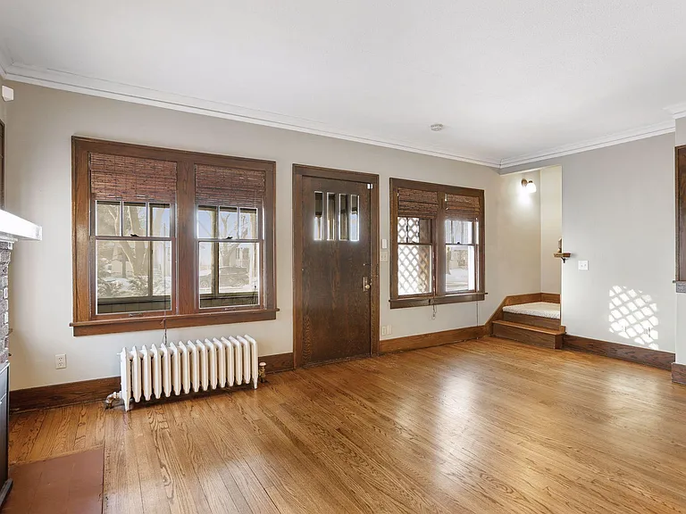 1377 Jefferson Ave — Photo 4