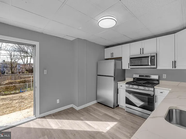 1725 Hollins St #1 — Photo 12