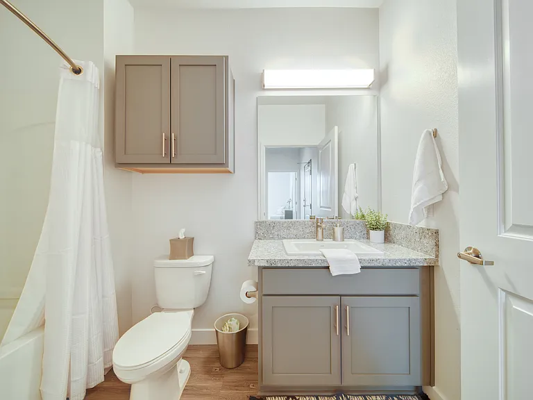 Tank District Apartments — Photo 14