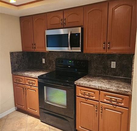5th image of 5530 NW 44th St APT 117