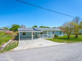38 Williams Ln, Rossville, GA 30741