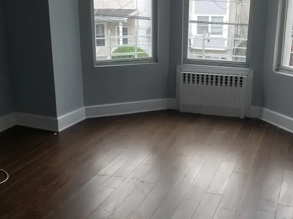 (undisclosed Address), Yonkers, NY 10701