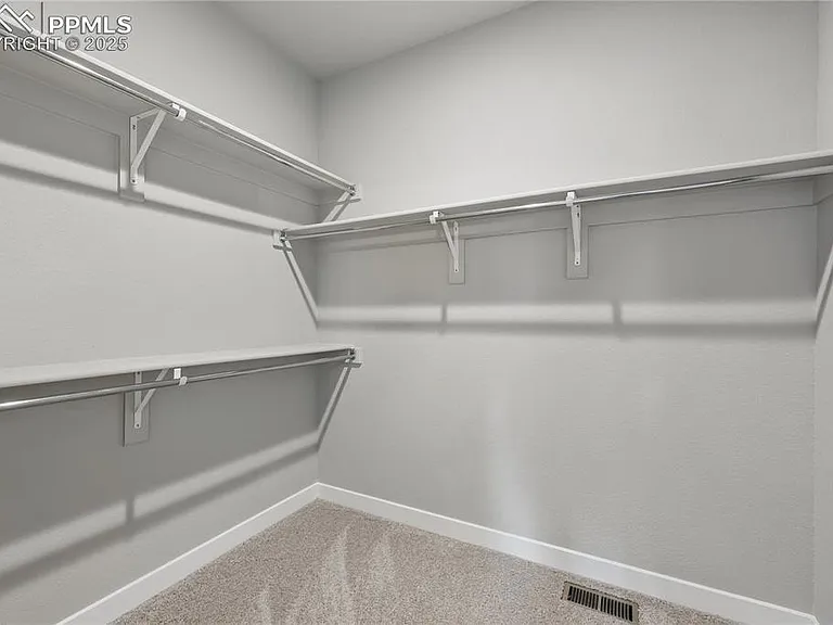 16886 Greenfield Dr — Photo 10
