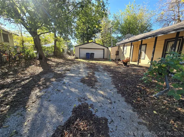 2202 E Tecumseh St, Tulsa, OK 74110