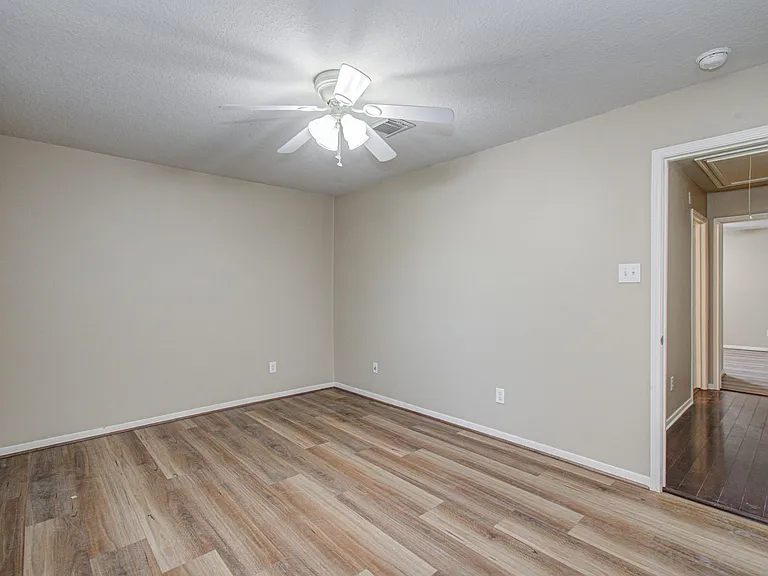 24203 Emory Green St — Photo 7