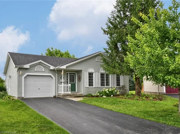 106 Dunadry Ln, Hamilton, ON L8B 1A5