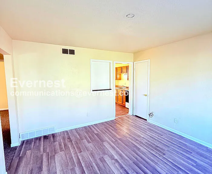 24612 Berry Ave — Photo 6