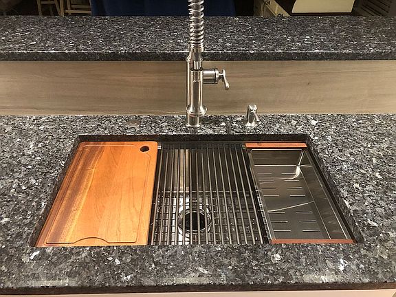 New sink and quiet disposal