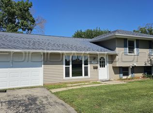 420 W Post Rd, Cedar Rapids, IA 52404