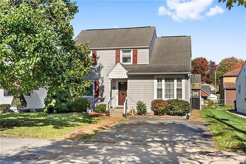 820 Plymouth Ln, Ellwood City, PA 16117 Zillow