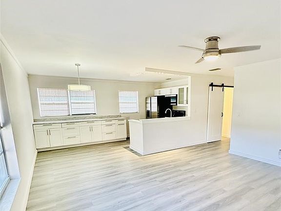 3rd image of 38 Pine Arbor Ln APT 202