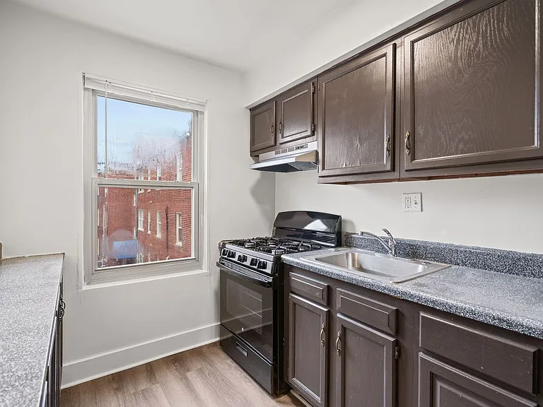 1814-1816 THE ASHTON — Photo 12