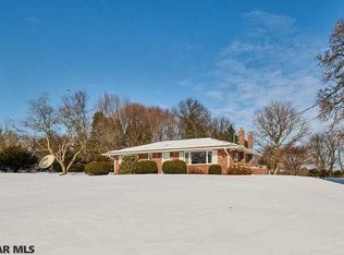 721 Breezewood Dr, State College, PA 16801