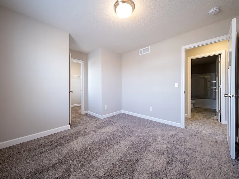 7368 183rd St W — Photo 16