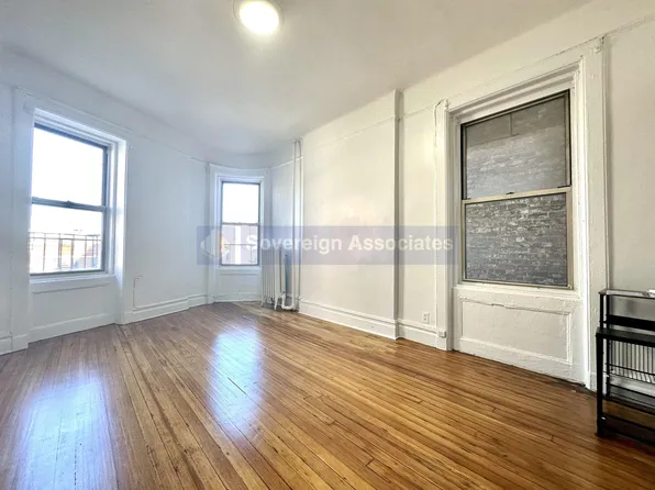 1585 1st Avenue image 1 of 1