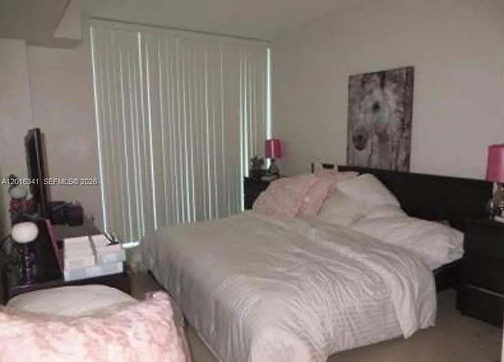1900 N Bayshore Dr #1707 — Photo 5