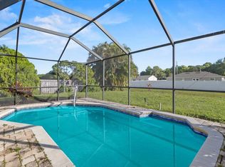 2192 SE Mandrake Cir, Port Saint Lucie, FL 34952