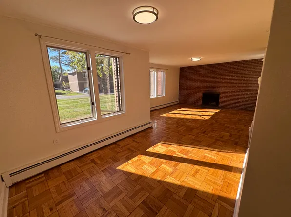 48 College Ave, Orono, ME