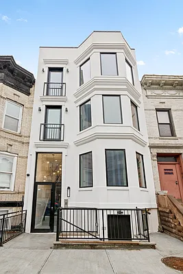 Sold by Compass | media 5