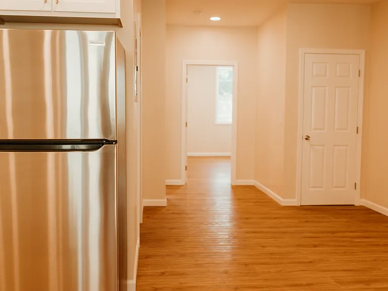 212 Main St #2 — Photo 5
