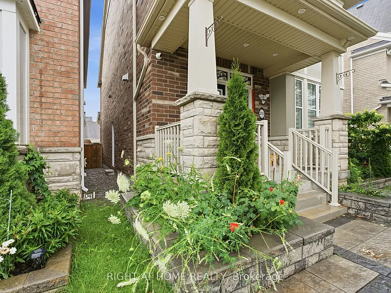 201 Donald Sim Ave #BASEMENT — Photo 2