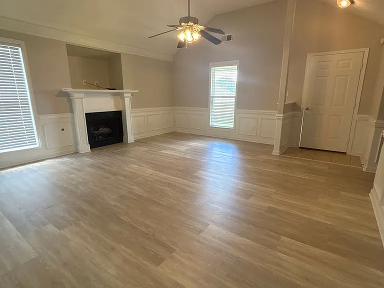 88 Romie Dr — Photo 3