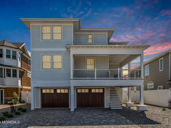 151 Pershing Boulevard, Lavallette, NJ 08735
