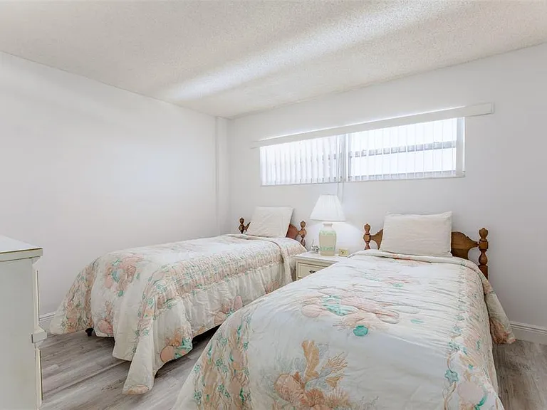 7405 Bay Island Dr S #321 — Photo 23